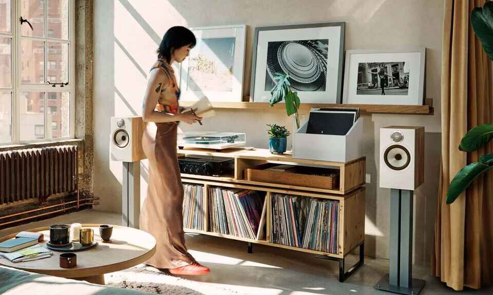B&W（Bowers & Wilkins） 606 S3